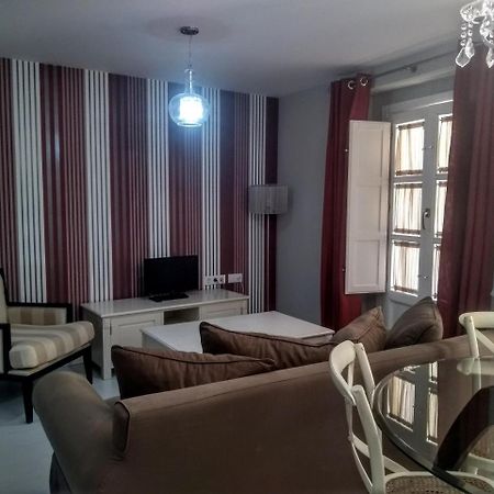 Apartamentos Columela Cádiz Kültér fotó
